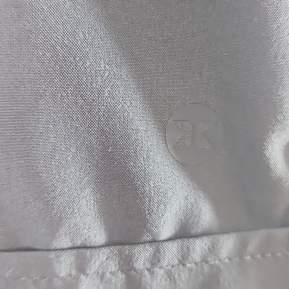 Reebok Womens Gray Athletic Shorts Size Medium - Picture 3 of 4